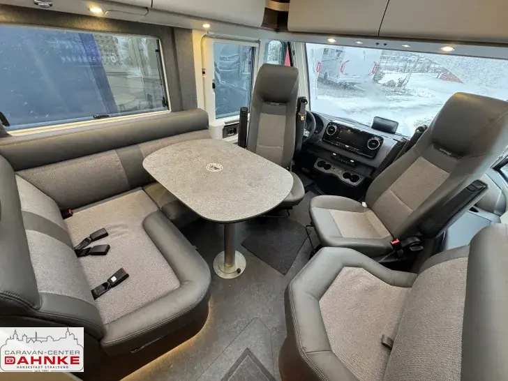 Fahrzeugbild Carthago chic c-line I 4.9 LE L ! Ohne Hubbett ! Markise #8