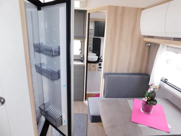 Fahrzeugbild De Luxe 460 SFf 2026er, TV-Halter, Hobby-Connect #13