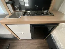 Fahrzeugbild Knaus Sport 450 FU 1.700 kg, Plus + Design-Paket #6