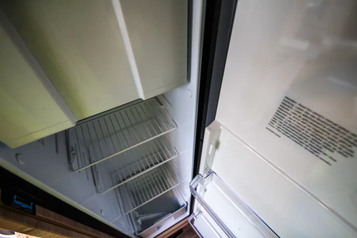 Fahrzeugbild Knaus L!VE TI 650 MEG Platinum Selection Automatik | Rahmenfenster #8