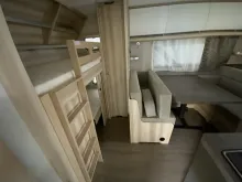 Fahrzeugbild Hobby De Luxe 560 KMFe 2.000 kg, Garage Kinderbett #8