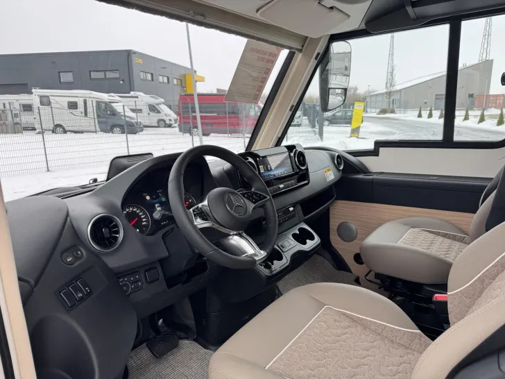 Fahrzeugbild Malibu I 450 RB LE comfort Mercedes #8