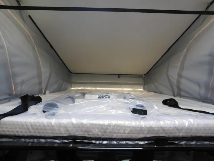 Fahrzeugbild Sunlight Cliff X 600 Schlafdach+ACC+180/Automatik+Combi4D #23