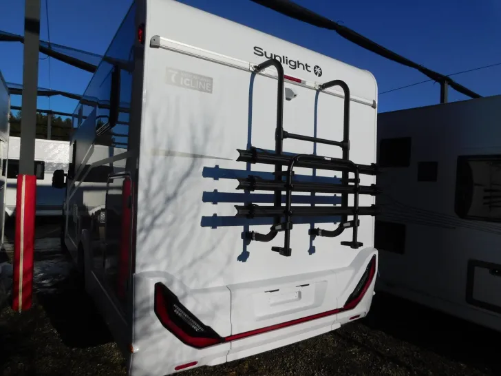 Fahrzeugbild Sunlight Adventure V 67S OHNE Easy-Fold-Bett #5