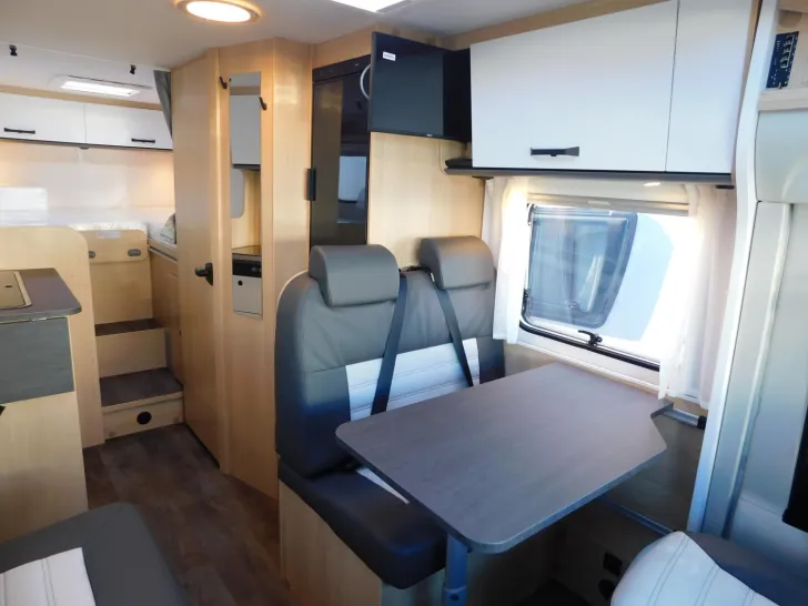 Fahrzeugbild Sunlight Adventure V 67S OHNE Easy-Fold-Bett #9