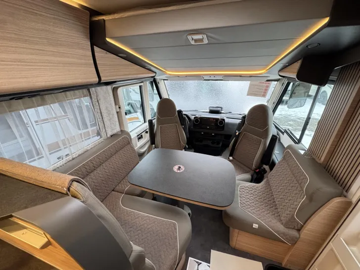 Fahrzeugbild Malibu I 450 RB LE comfort Mercedes #14