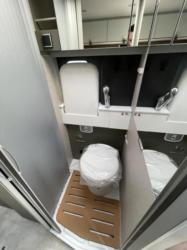 Fahrzeugbild Hymer Grand Canyon Fiat 13.600 EUR Vorteil! #13