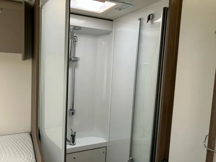 Fahrzeugbild Carado I 447 #21