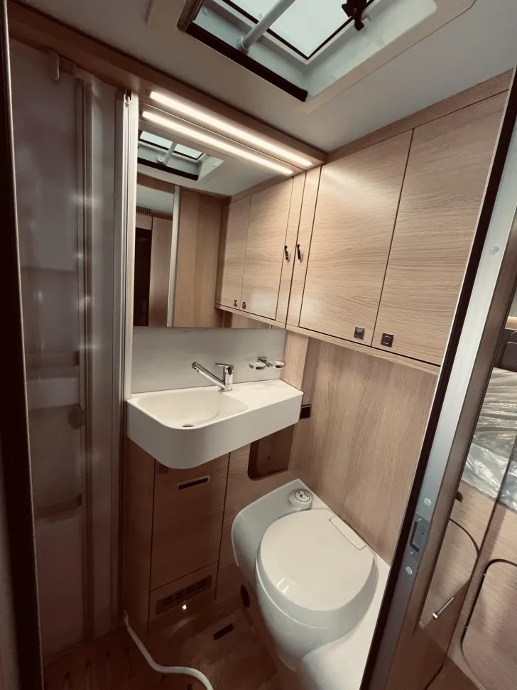 Fahrzeugbild Hymer B-Klasse MC I WhiteLine 550 Dachklima, Solar, TV #21