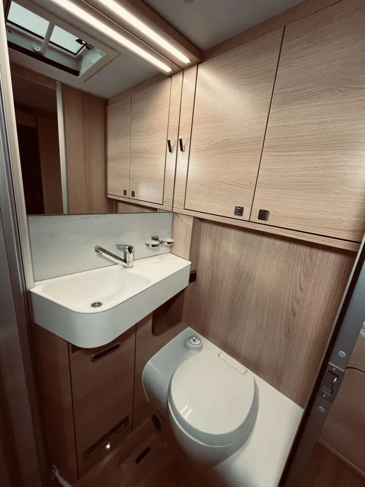Fahrzeugbild Hymer B-Klasse MC I WhiteLine 550 Dachklima, Solar, TV #23