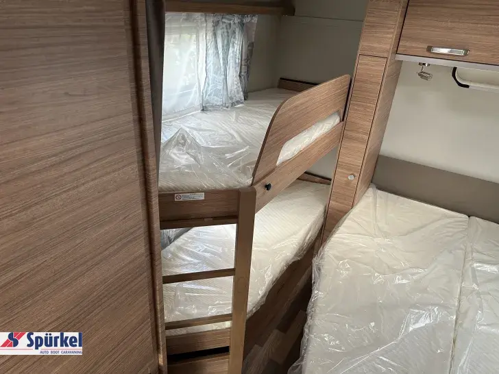Etagenbetten Weinsberg CaraOne 550 UK *ETS*1.700kg*Ersparnis 7.627€
