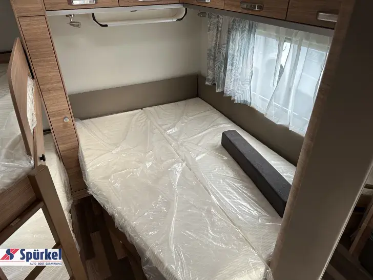 Weitere Betten Weinsberg CaraOne 550 UK *ETS*1.700kg*Ersparnis 7.627€