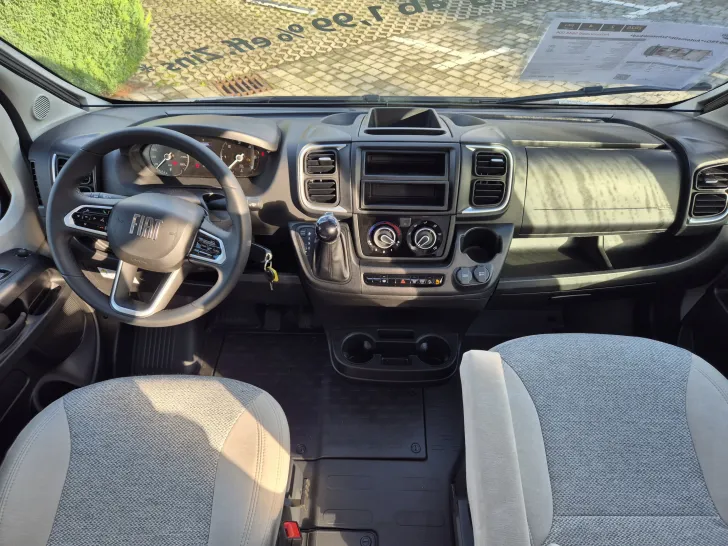 Fahrzeugbild Carado CV600 PRO+*Automatik*Schwenkbad* #9