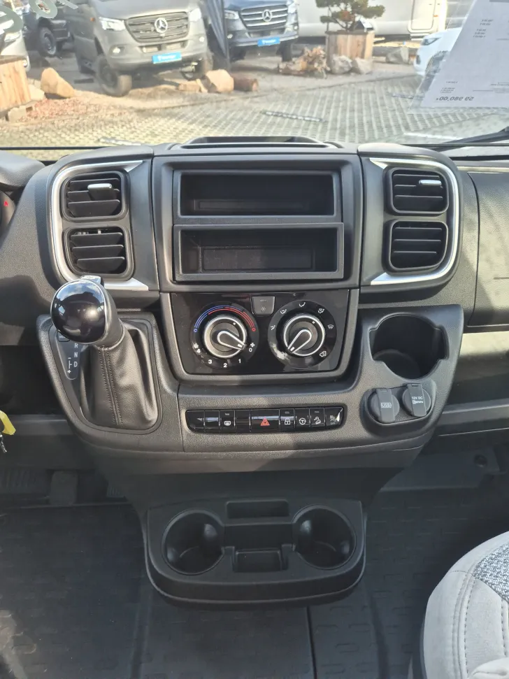 Fahrzeugbild Carado CV600 PRO+*Automatik*Schwenkbad* #11