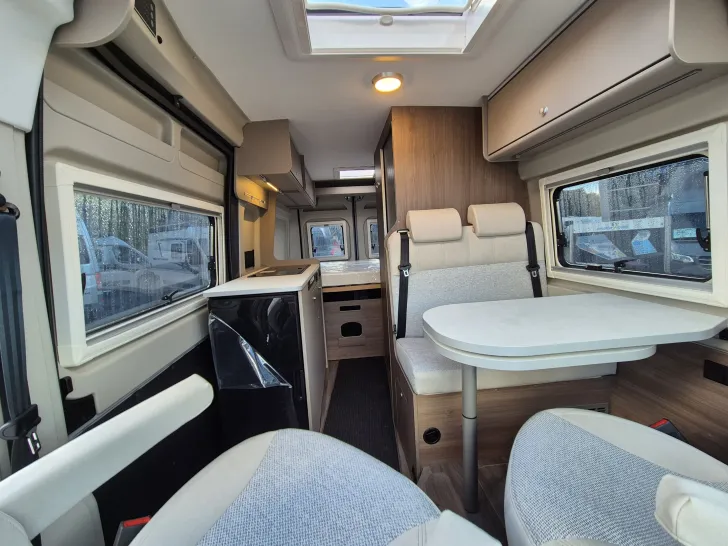 Fahrzeugbild Carado CV600 PRO+*Automatik*Schwenkbad* #13