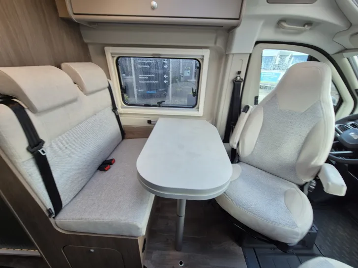 Fahrzeugbild Carado CV600 PRO+*Automatik*Schwenkbad* #16