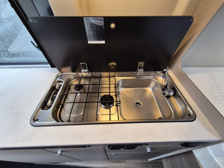 Fahrzeugbild Carado CV600 PRO+*Automatik*Schwenkbad* #19