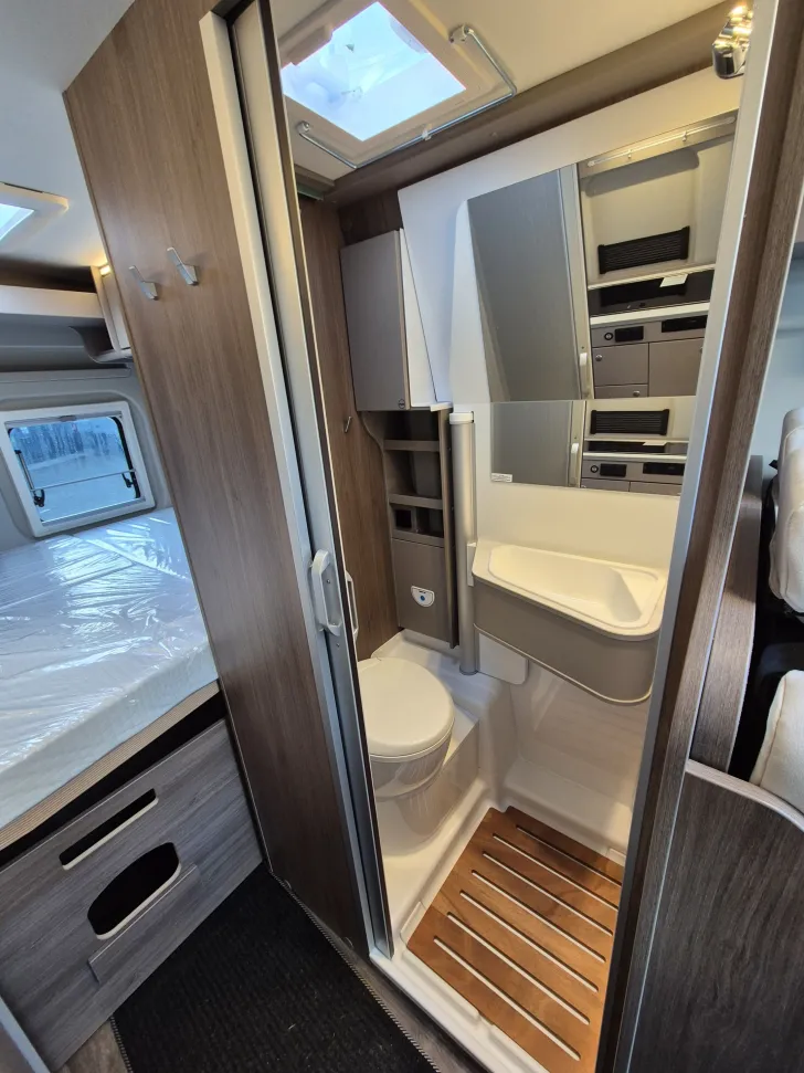 Fahrzeugbild Carado CV600 PRO+*Automatik*Schwenkbad* #21