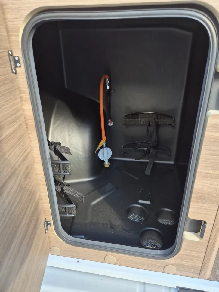 Fahrzeugbild Carado CV600 PRO+*Automatik*Schwenkbad* #35