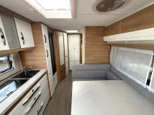 Fahrzeugbild Hobby De Luxe 545 KMF Auflastung 2.000 kg Alufelgen #11