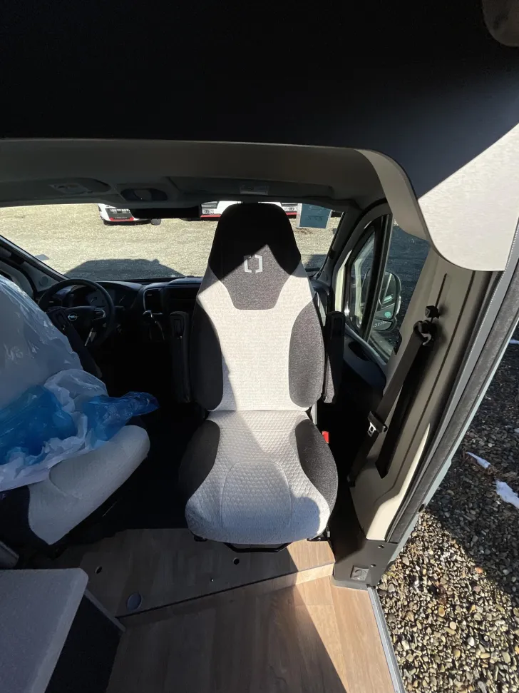 Fahrzeugbild Crosscamp CV 541 Opel Möbel teilweise ausbaubar! #14