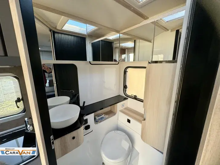 Fahrzeugbild Hobby De Luxe 460 SFf 1,5t/Connect/Ambiente/ #8