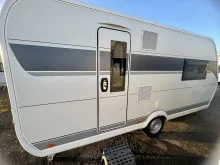 Fahrzeugbild Hobby De Luxe 460 SFf 1,5t/Connect/Ambiente/ #1