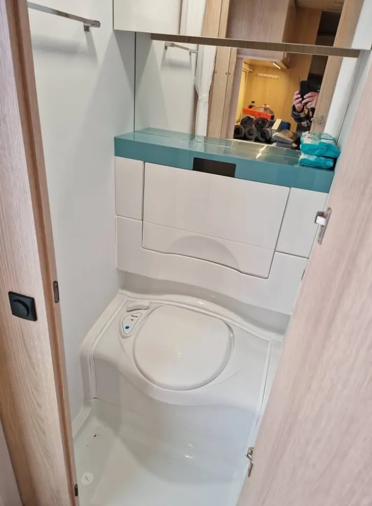 Fahrzeugbild Adria Aviva 400 PS #6