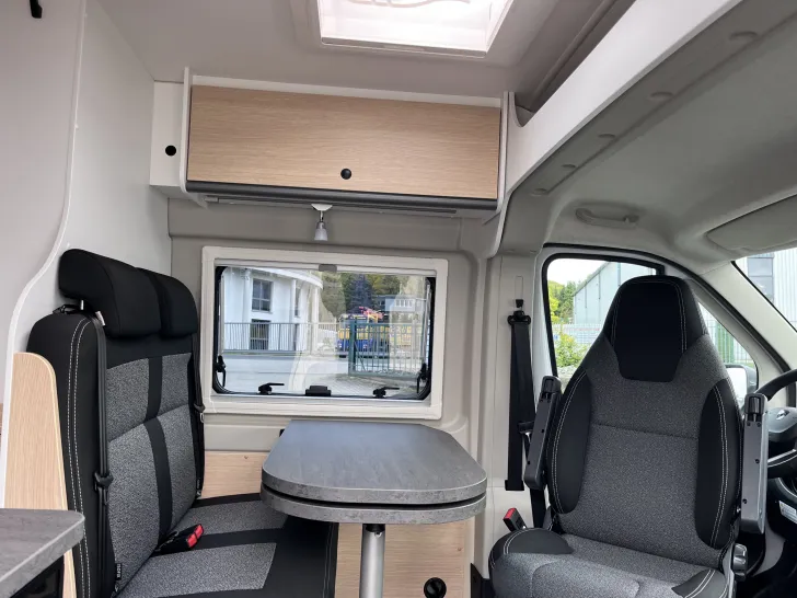 Fahrzeugbild Sunlight CLIFF 600, Markise, Multimedia/Kamera, uvm! #10