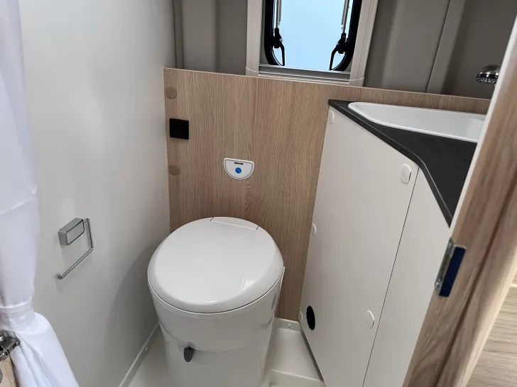 Fahrzeugbild Sunlight CLIFF 600, Markise, Multimedia/Kamera, uvm! #22