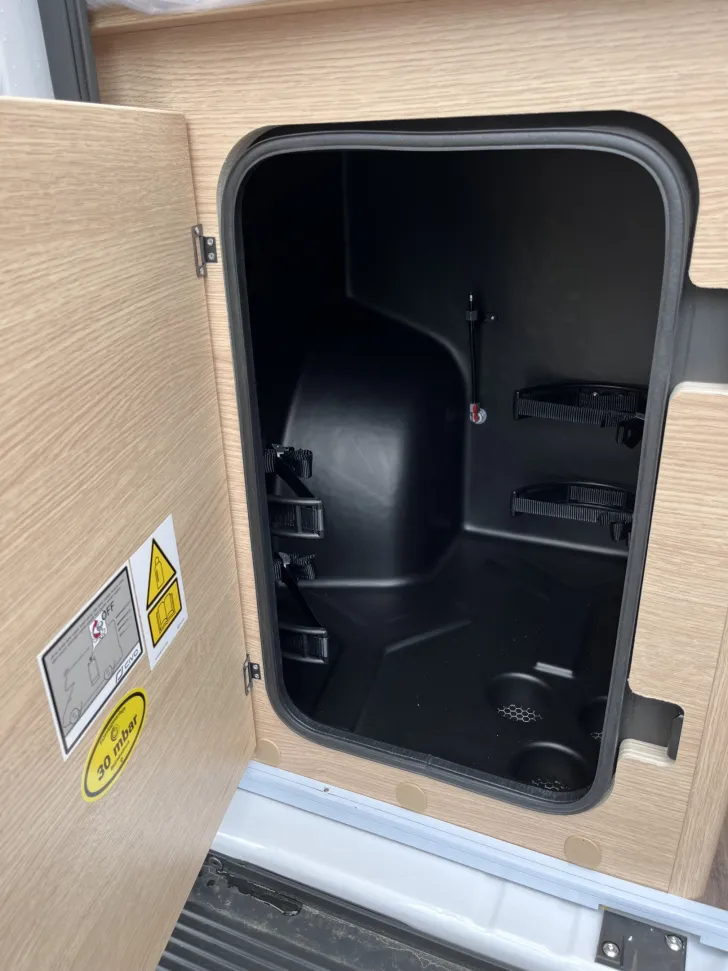 Fahrzeugbild Sunlight CLIFF 600, Markise, Multimedia/Kamera, uvm! #29