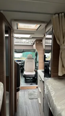 Sicht vorne-hinten Knaus Van TI 640 MEG VANSATION Automatik*Assistenten*