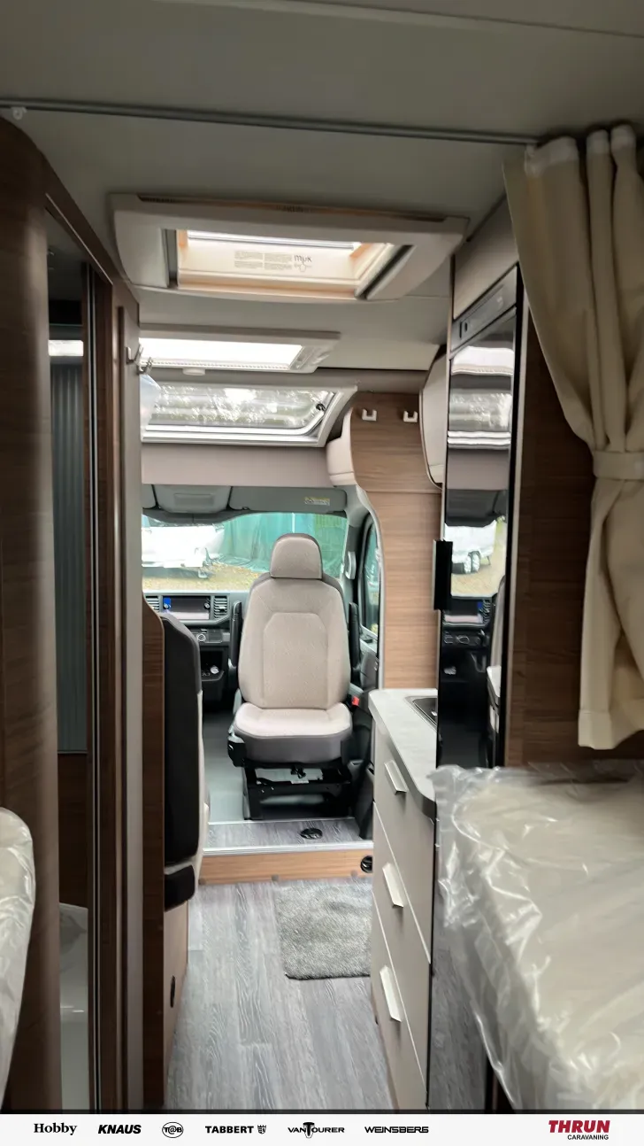 Sicht vorne-hinten Knaus Van TI 640 MEG VANSATION Automatik*Assistenten*