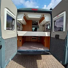 Heckgarage VanTourer 600 L Zustand sehr gut