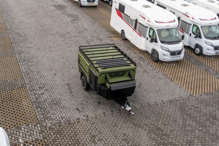 Fahrzeugbild RS-Camp ES-4 2026*BREMSE*SOLAR200W*AHK*KÜHLSCHRANK #6