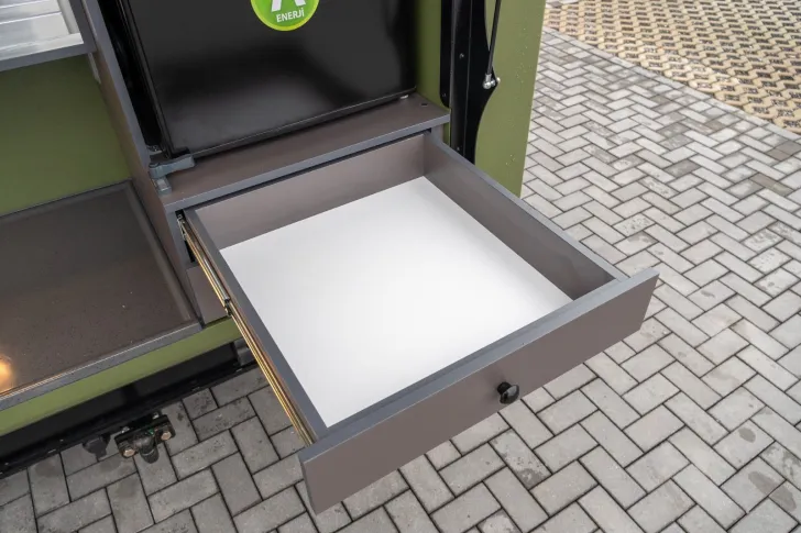 Fahrzeugbild RS-Camp ES-4 2026*BREMSE*SOLAR200W*AHK*KÜHLSCHRANK #11