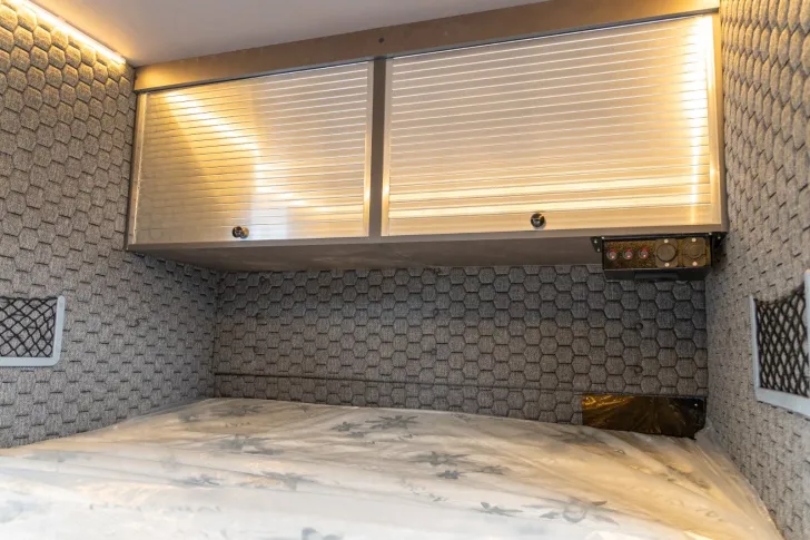 Fahrzeugbild RS-Camp ES-4 2026*BREMSE*SOLAR200W*AHK*KÜHLSCHRANK #17