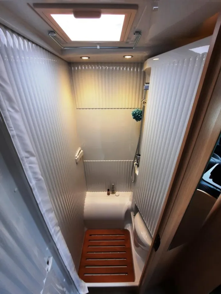 Fahrzeugbild Sunlight V 69 Verfüg./Sparen Sie 8.777,- € #16