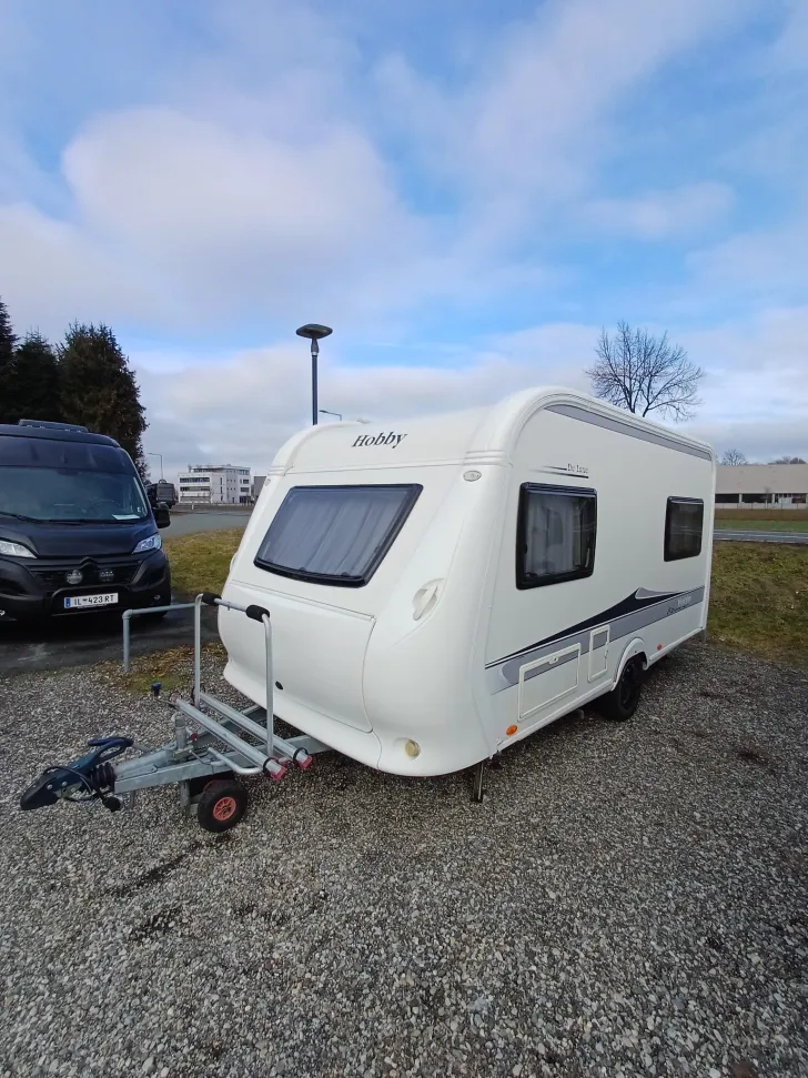 Fahrzeugbild Hobby De Luxe 440 SF #1