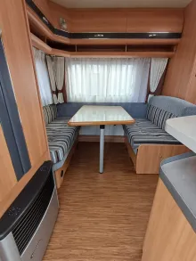 Fahrzeugbild Hobby De Luxe 440 SF #25