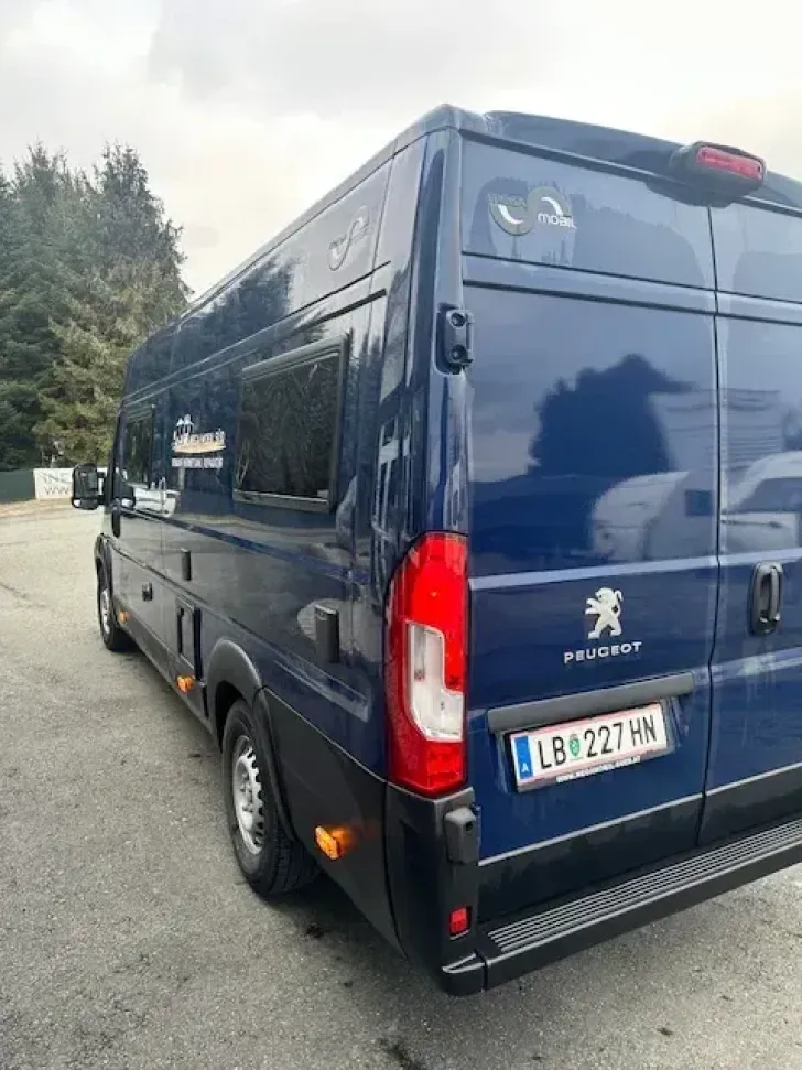 Fahrzeugbild Megamobil MEGA SPORT 640 PEUGEOT 165 PS KW #3