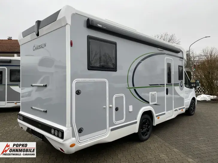 Fahrzeugbild Chausson Teilintegrierte 797 Titanium Line OHNE Hubbett #3