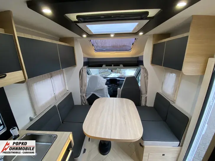 Fahrzeugbild Chausson Teilintegrierte 797 Titanium Line OHNE Hubbett #6