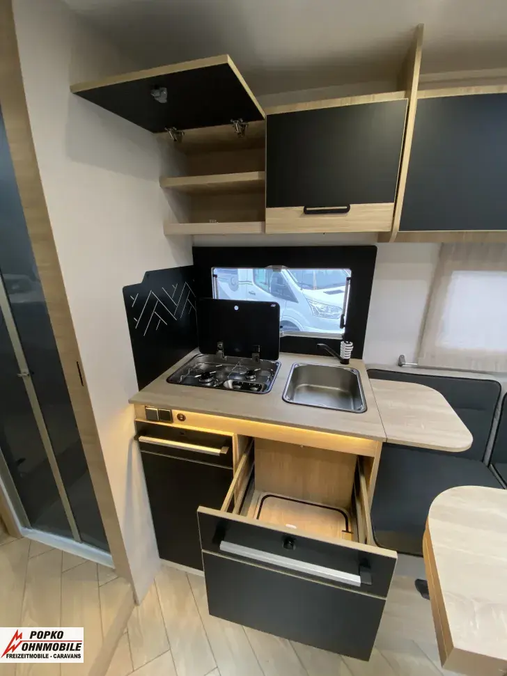 Fahrzeugbild Chausson Teilintegrierte 797 Titanium Line OHNE Hubbett #8