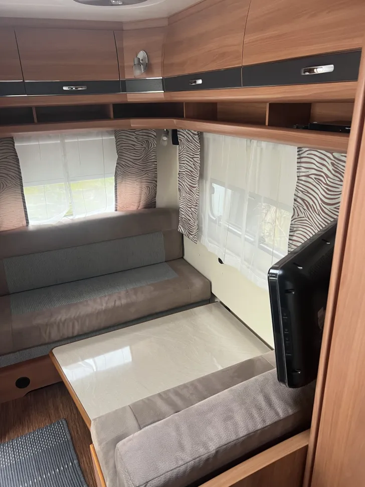 Fahrzeugbild Hobby Excellent 400 SF Neuwertiger Zustand #5