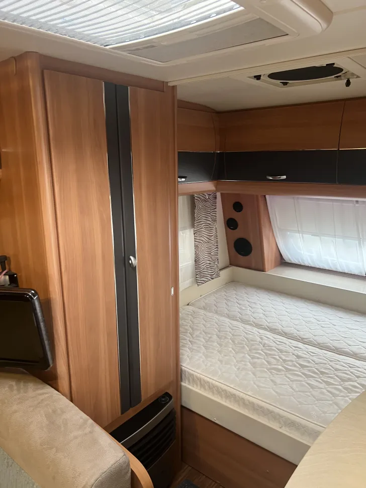 Fahrzeugbild Hobby Excellent 400 SF Neuwertiger Zustand #6