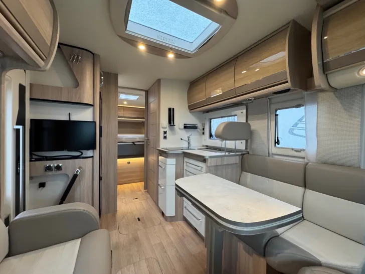 Fahrzeugbild Rapido 80dF 8086dF SAT+TV*Hubstützen*Solar #8