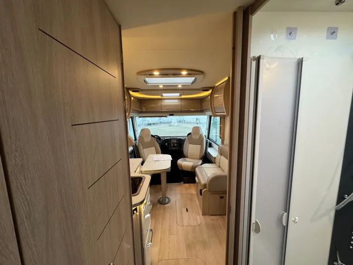 Fahrzeugbild Rapido 80dF 8086dF SAT+TV*Hubstützen*Solar #14