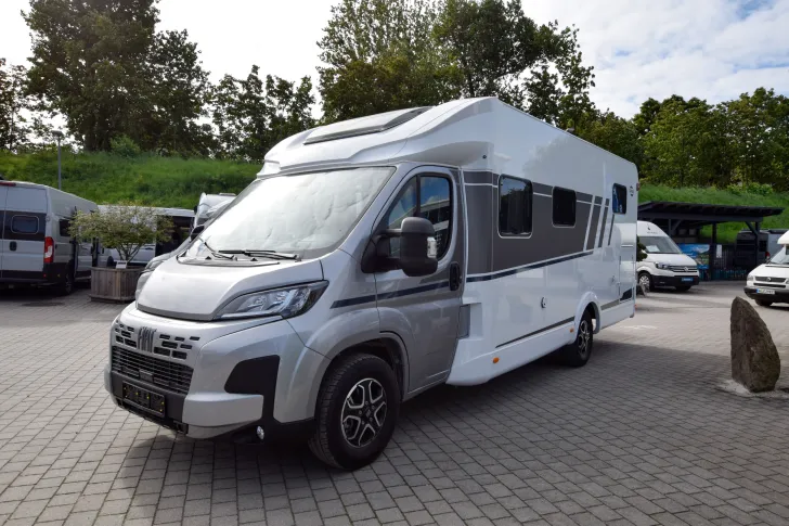 Fahrzeugbild Carado T447 pro+ *Hubbett*TV-Paket*Bettumbau* #4