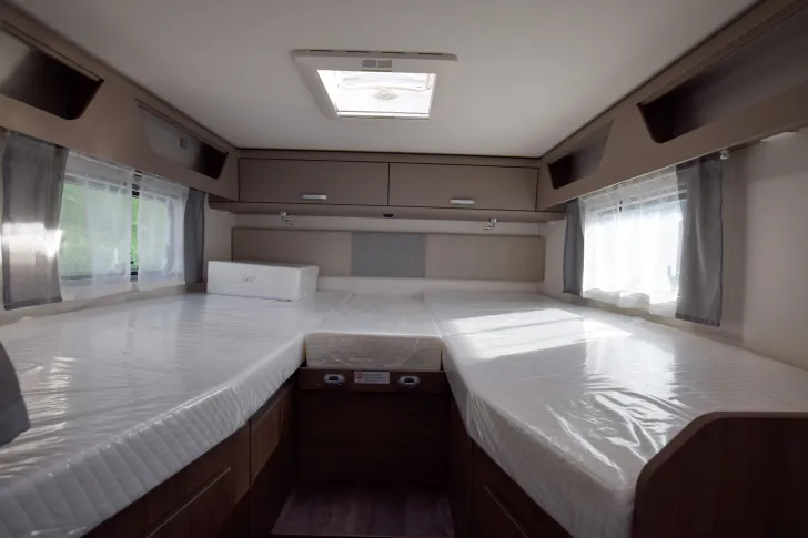 Fahrzeugbild Carado T447 pro+ *Hubbett*TV-Paket*Bettumbau* #23